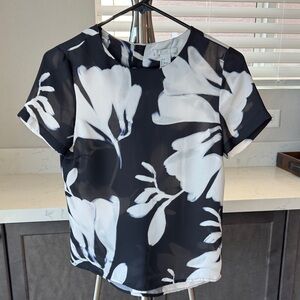 H&M Black and White Floral Short Sleeve Blouse